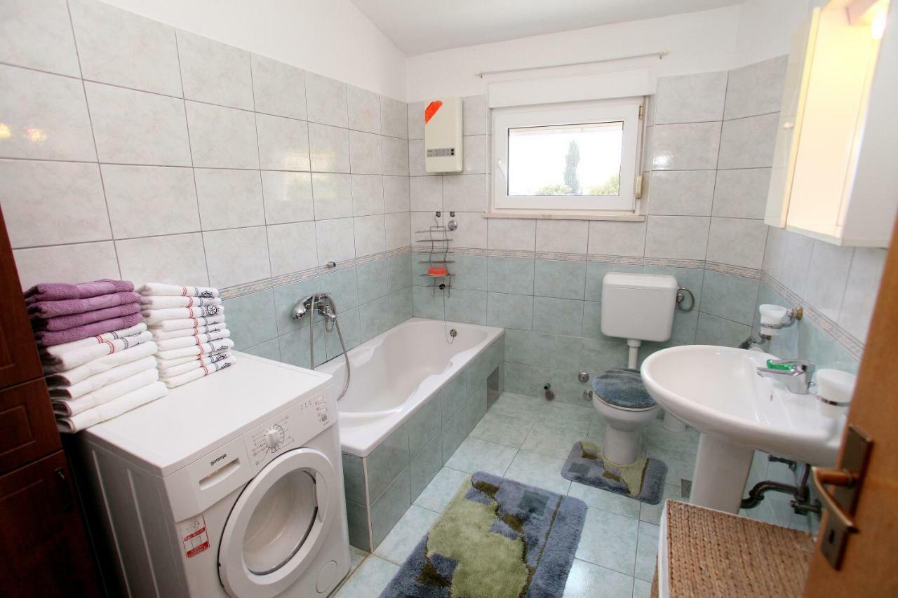 Apartman Dinka Trogir Exterior photo