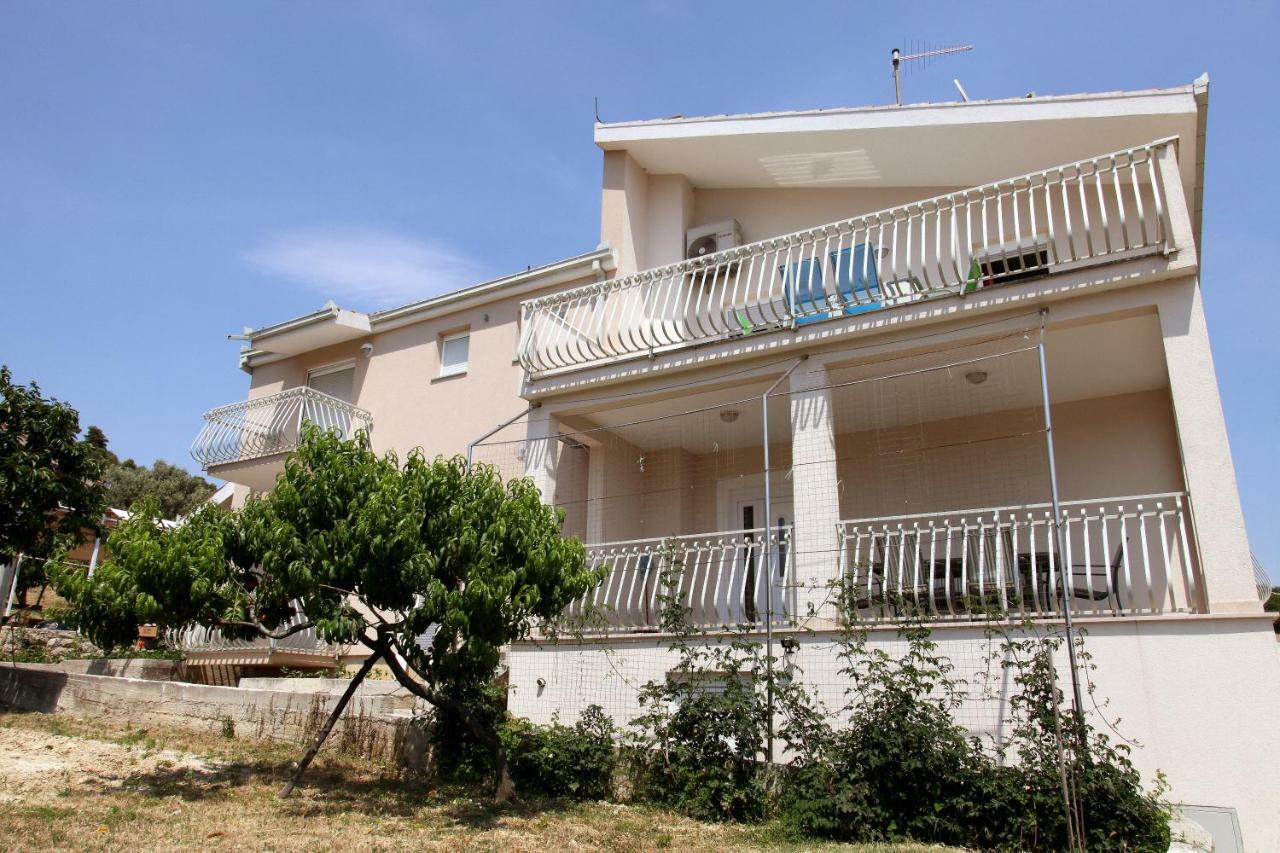 Apartman Dinka Trogir Exterior photo
