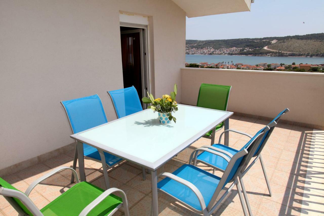 Apartman Dinka Trogir Exterior photo